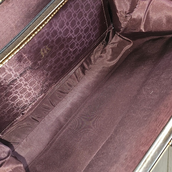 Vintage JR White Leather MCM Shoulder Bag - Picture 10 of 15